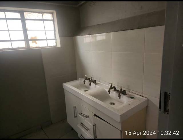 INDUSTRIAL PROPERTY TO RENT IN JEPPESTOWN